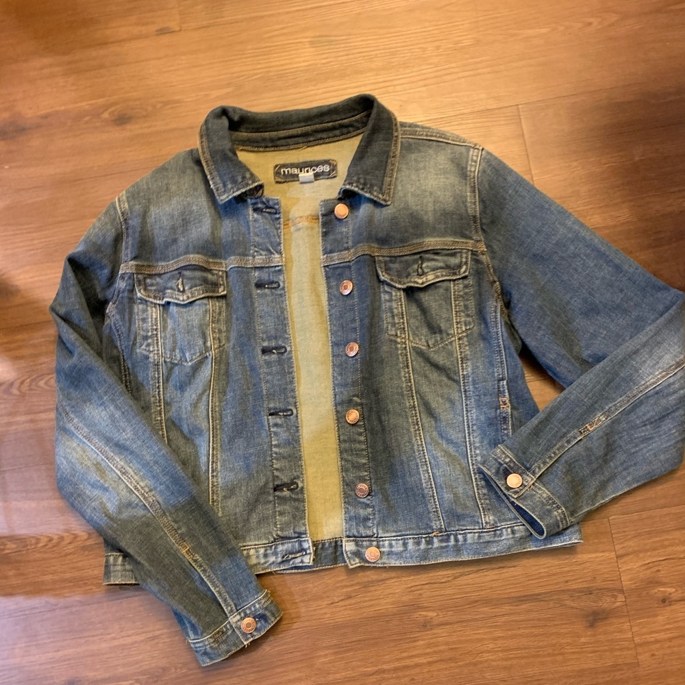 Denim jacket. Medium wash